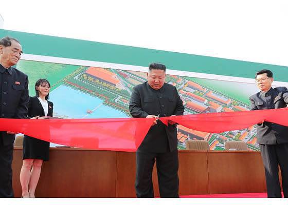 打破死亡传闻！朝鲜领导人金正恩时隔20天后首次出席公开活动（组图） - 2