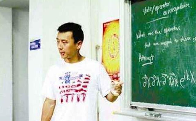哈佛打破300多年惯例，恳请这位中国留学生留校，他有何特殊？