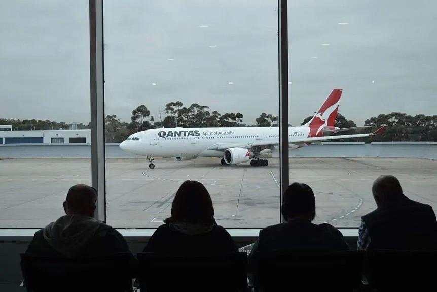 Qantas机长因疫情被停职之后，转身就干起了这个！ - 3