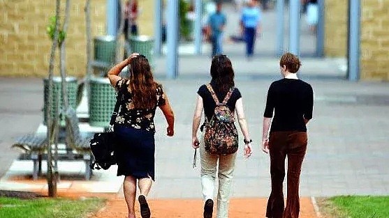 澳洲政府计划让留学生提前入境，多所大学狂砸1.1亿澳元！为上学“环游世界”的留学生，终于要等来好消息了吗？ - 8
