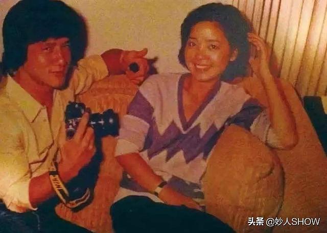 成龙不为人知的荒唐史：自曝睡过妓女，出轨亚姐防备妻子二十年