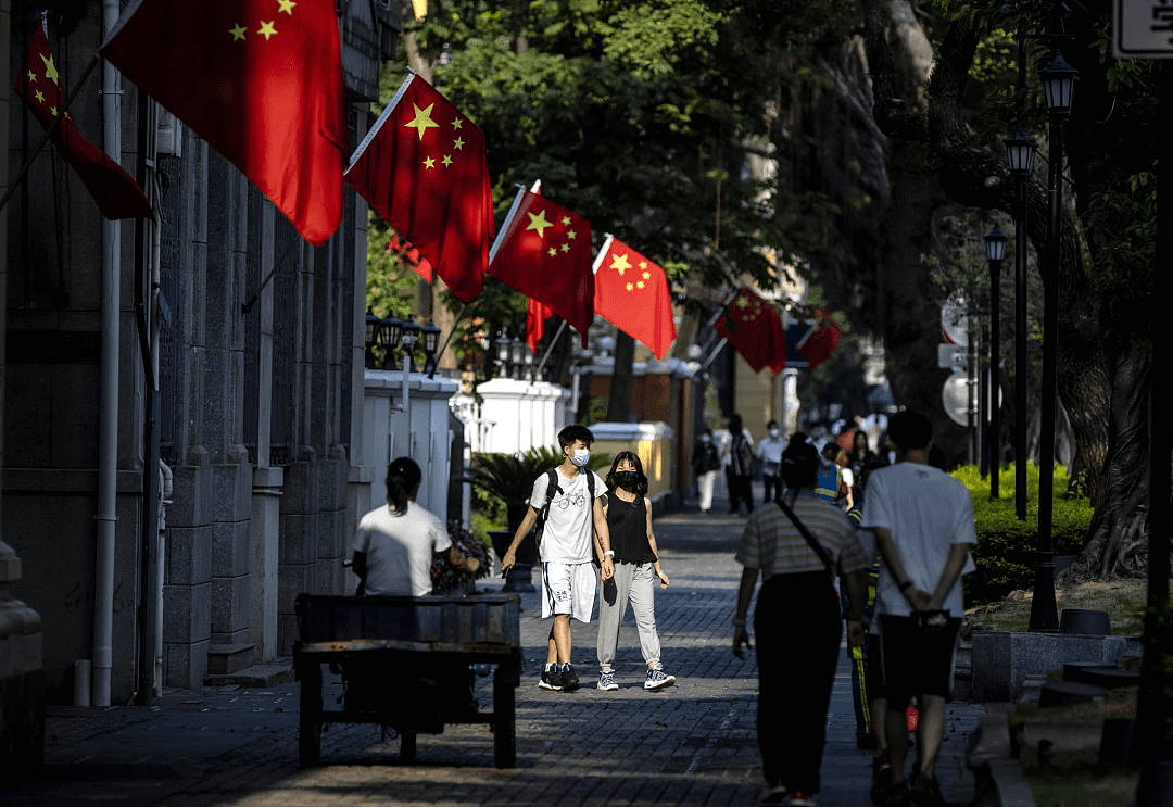 新冠疫情不会在今年消失，华裔学者预警秋冬季第二波病毒侵袭（组图） - 3