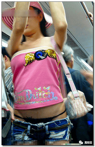 杭州地铁拒绝女性穿吊带进站引发爆议！怎么才算是暴露？（组图） - 57