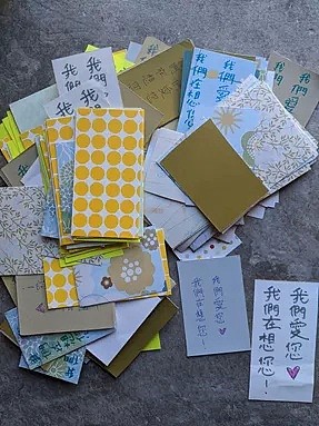 捐赠餐盒上写着中文“我们爱您”  唐人街的华人们正在用美食温暖着美国人（组图） - 4