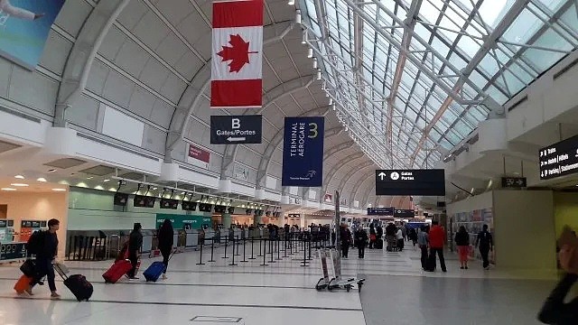 怒曝！中国留学生飞加拿大被拒绝登机，还要罚款5000刀与遣返？（组图） - 4