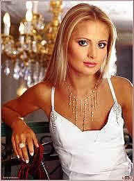 白俄罗斯女演员称已两年多没有夫妻生活，只为告别从前戒除毒瘾