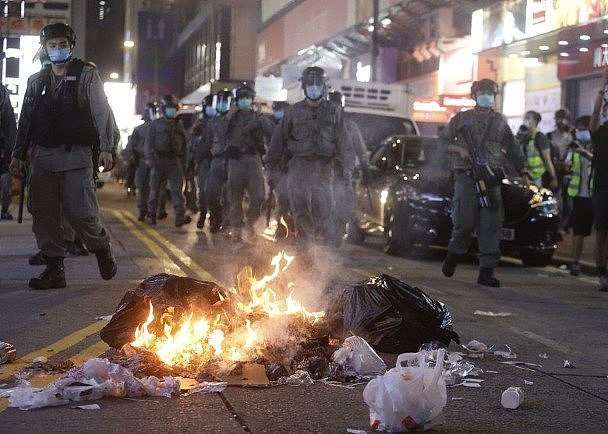 激进示威卷土重来 “5·10”香港多区爆发冲突（视频/组图） - 7