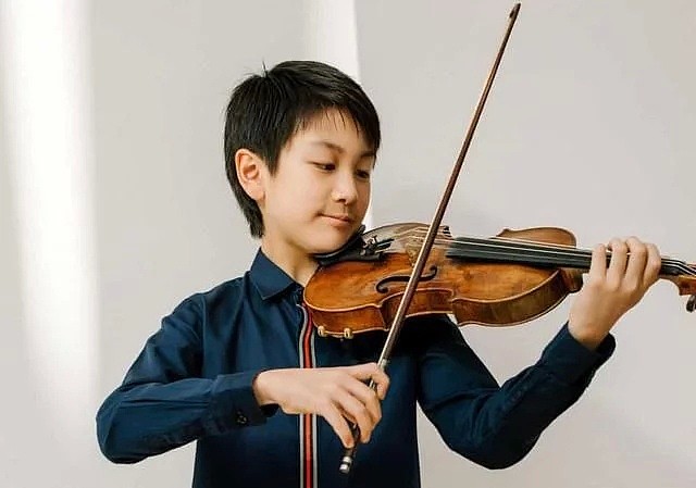 墨尔本12岁华裔神童与世界著名唱片公司签约，成旗下最年轻艺术家！中文很流利（组图） - 1