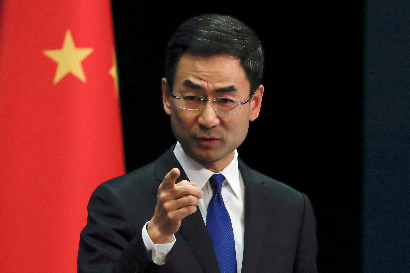 中国外交部发言人耿爽4月30日回应说，中国无意干涉美国内政。（AP）