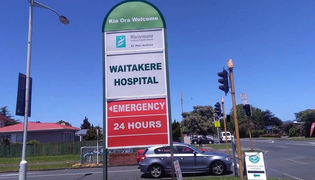 新西兰护士曝料，医院用塑料布做防护：“就像第三世界国家”（组图） - 2