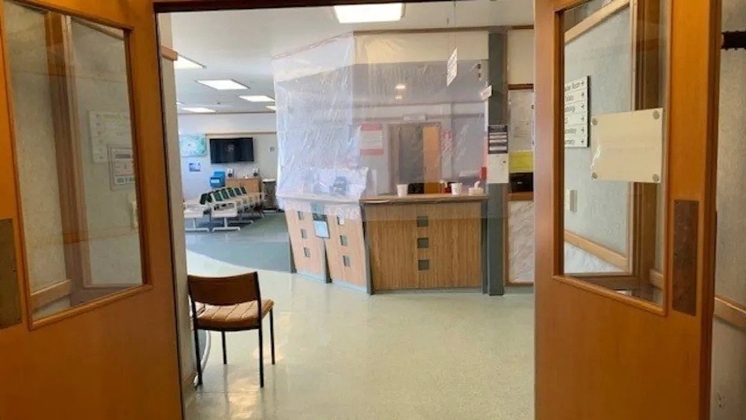 新西兰护士曝料，医院用塑料布做防护：“就像第三世界国家”（组图） - 5