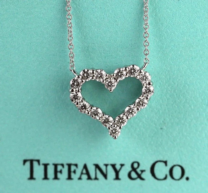 今天开抢！卡地亚、宝格丽、Tiffany2折起，澳联邦警察拍卖上百件奢侈品首饰，劳力士十多款名表也参与，网站都被挤崩了... - 24