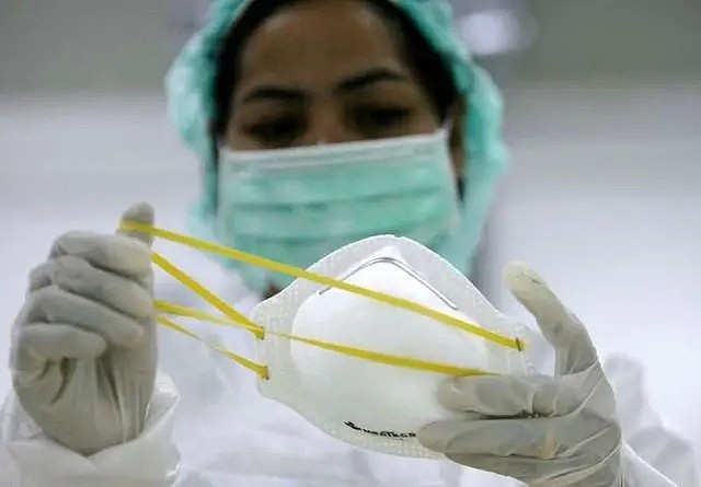 美国科学家发明新型口罩：一旦检测到新冠病毒，就会发出荧光信号（组图） - 1