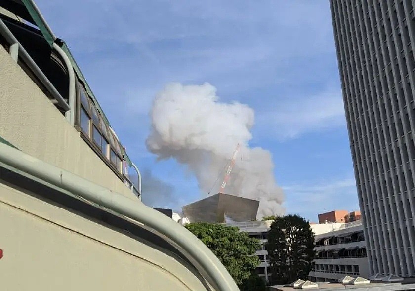 画面曝光！美国洛杉矶市中心突发爆炸，现场浓烟滚滚，初步原因已查明（视频/组图） - 4