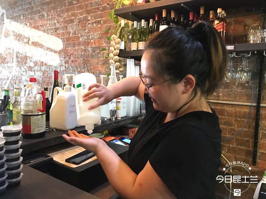 直击昆州堂食解封第一日，餐饮业终见曙光！中餐馆抗疫自救，不忘初心：亏钱也要重开 - 23