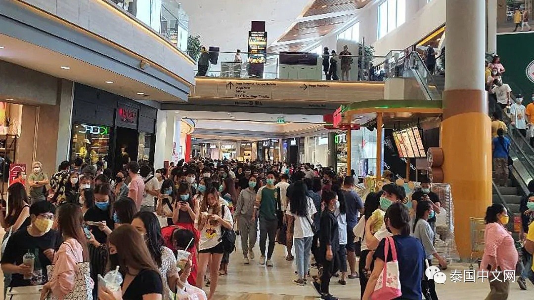 疯了！泰国商场解封第一天就“人满为患”，宜家商场也担心发生不雅视频事件，临时决定关闭（组图） - 11