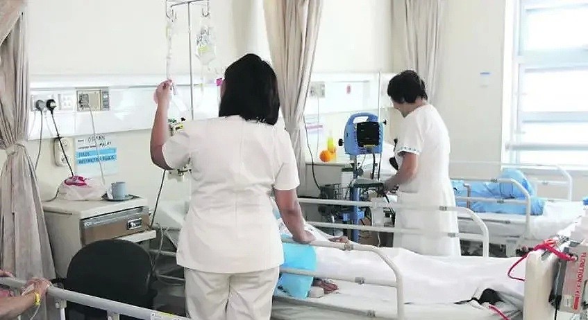 嘲笑、辱骂、吐口水、被喷消毒液，新加坡一护士惨遭邻居歧视（组图） - 1