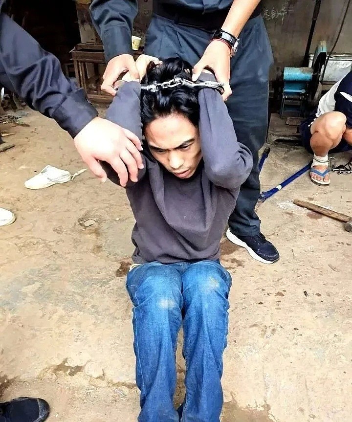 疫情下 3名华人被判死刑 就地枪决! 1分钟捅死戴口罩同胞 视频骇人（组图） - 11