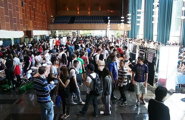 中国留学生有望8月返澳，或入境统一隔离！政府高校加速推动，买单的是... - 3