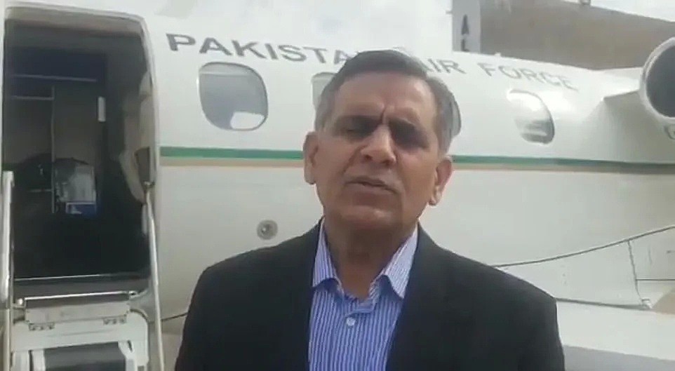 巴基斯坦载百人客机坠毁于居民区 死伤惨重 只有坐头等舱的人生还（视频/组图） - 26