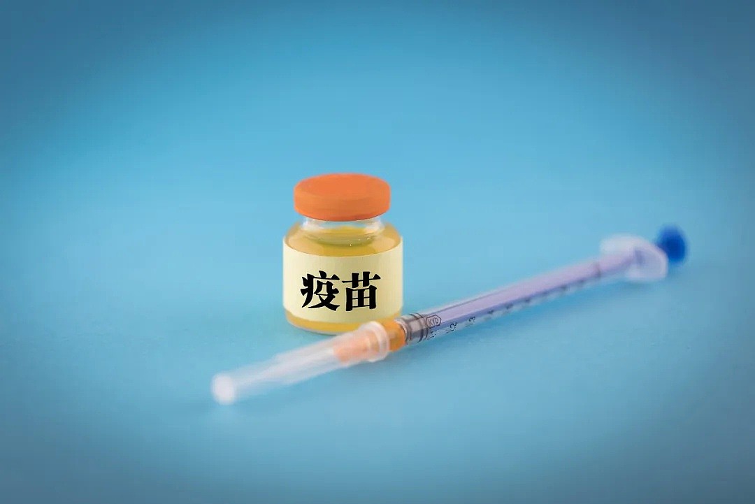 全球首个新冠疫苗临试报告：未发现严重不良事件，陈薇：“对结果应谨慎解读”（视频/组图） - 3