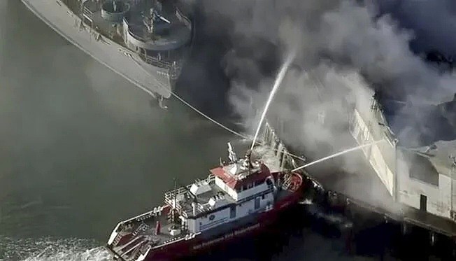 太可惜！名胜化灰烬，旧金山渔人码头凌晨起火到天明，蘑菇云犹如核弹爆发（视频/组图） - 8