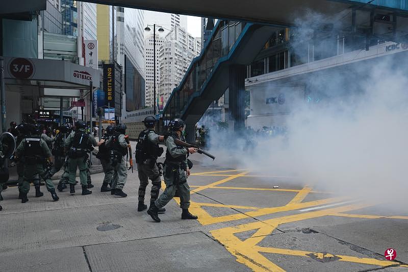 反“港版国安法”游行变冲突，港警封锁金钟道出动水炮车！（视频/组图） - 3