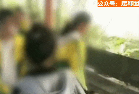猛踢头、狠踹脸、往死里打…云南女生被围殴案件轰动全中国（组图） - 23