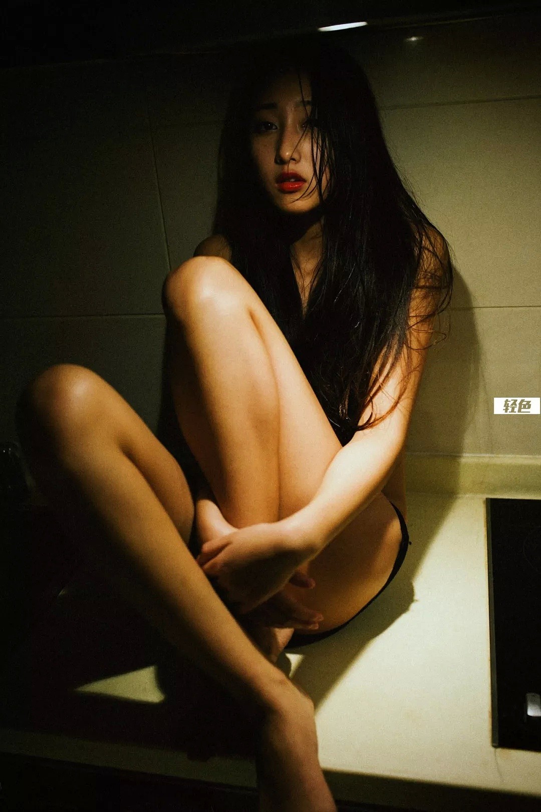 【美女】中国姑娘逆天姿势魔鬼身材，赤裸裸的勾引人（组图） - 1