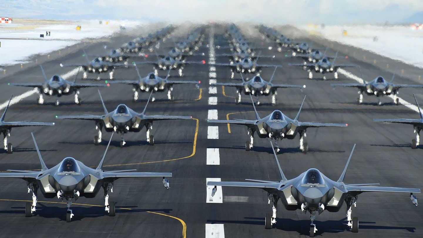 美国已经在中国周边基地部署有大批F-35系列隐形战机，对中国形成巨大威胁。（美国空军官网）