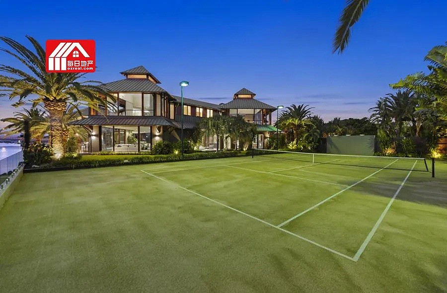 黄金海岸一栋带有私人海滩的豪宅以1175万澳元售出 - 4