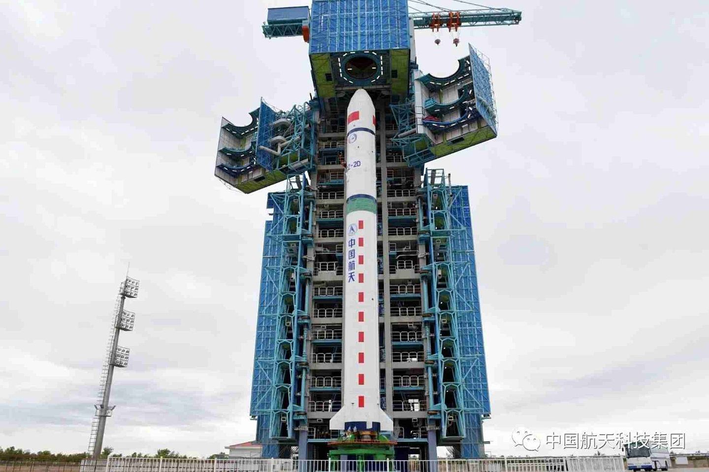 长征十一号是中国长征系列运载火箭中唯一一型固体运载火箭，可在不同发射场、海上和陆地实施发射。（中国航天科技集团微信公号）