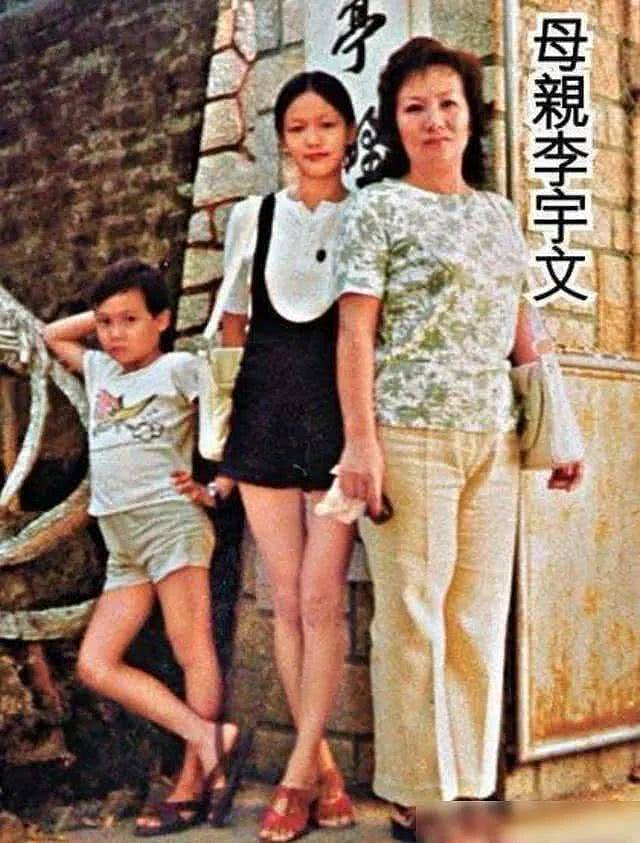 周润发：每天睁开眼第一个就看到她 被周润发誉为“全香港最聪明的女人”，如今63岁还是单身？（组图） - 2
