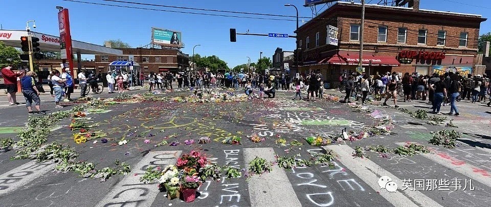 在警察跪杀案里，最早收到假钞报警的店主，现在也被人盯上死亡威胁了！（组图） - 11