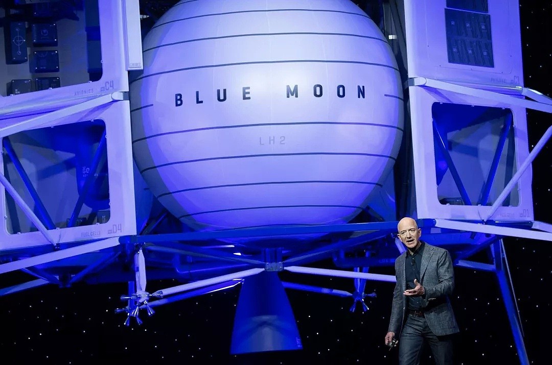 SpaceX和蓝色起源，太空双雄恩怨20年：马斯克发文怼首富贝索斯，是时候分拆亚马逊了！（组图） - 13