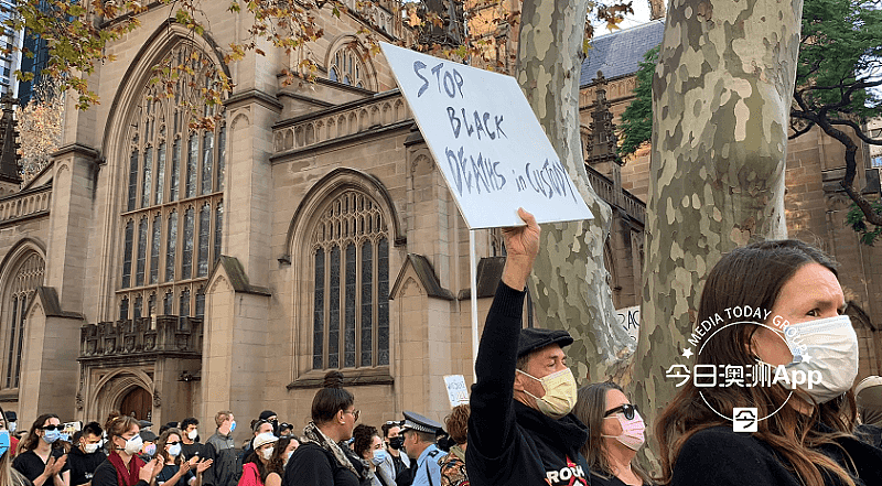 悉尼游行发生冲突！示威者拒绝离开中央车站被喷辣椒水，1人当场被捕（视频/组图） - 19