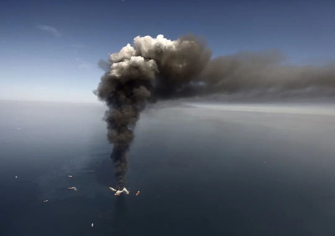 海底神秘生物被塑料荼毒，北极石油泄漏河流染成血色，人类在经历第六次生物大灭绝（组图） - 18