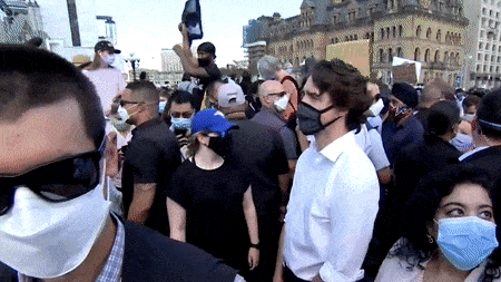 激愤! 加拿大八大城市爆发游行 总理杜鲁多跪下 抗议者挤爆大街 传暴力组织已踩点（组图） - 12
