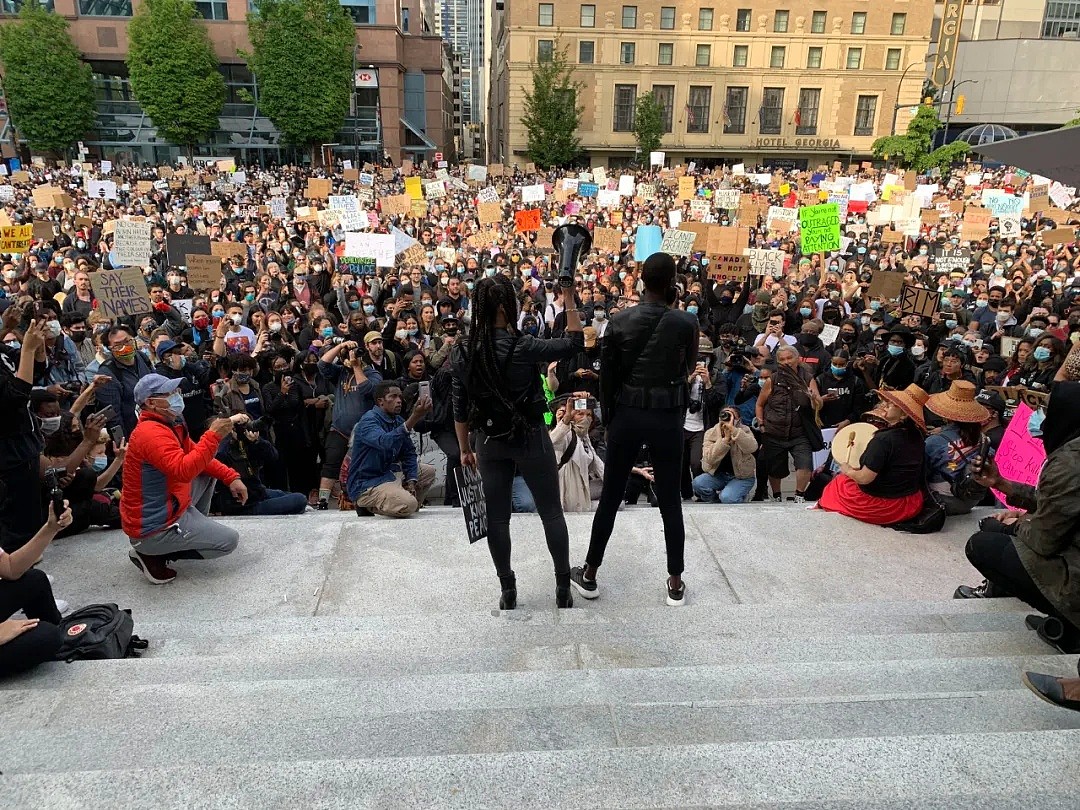 激愤! 加拿大八大城市爆发游行 总理杜鲁多跪下 抗议者挤爆大街 传暴力组织已踩点（组图） - 24
