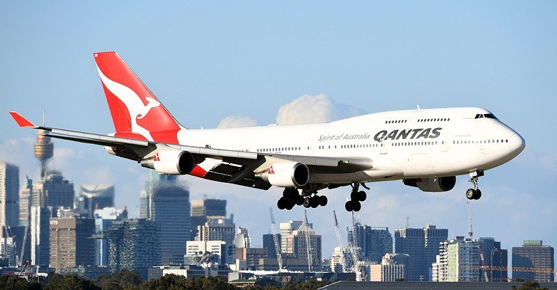 1563616243-Qantas-American-Airlines-approval.jpg,0