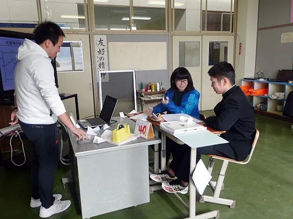 日本惊现一个人的学校，全校5名老师仅教他一个人？网友：真·全村希望（组图） - 20