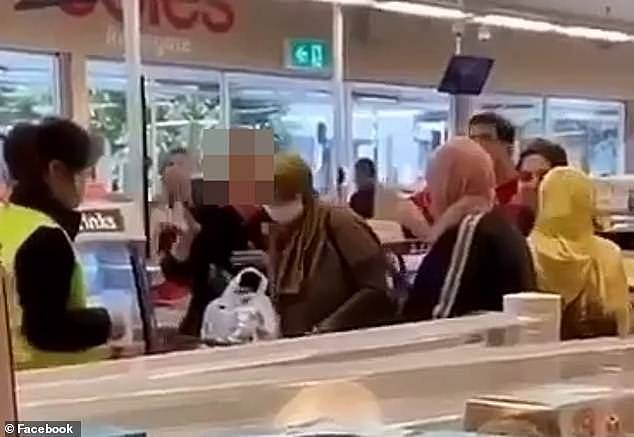 穆斯林女被疑偷窃请出超市！悉尼Coles官方声明，原因是...（视频/组图） - 4
