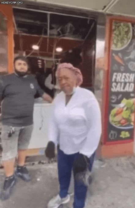 视频！黑人店铺也遭抢，大妈怒骂：为啥不掐死我，我也是黑人（视频/组图） - 6