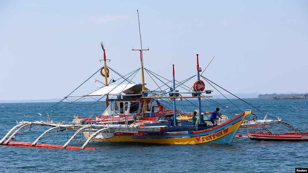 图为一艘在南中国海捕鱼的渔船。（2015年4月22日）