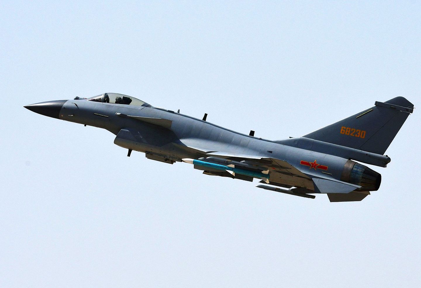 俄媒称，歼-10C战机可打击印度导弹基地。（新华社）
