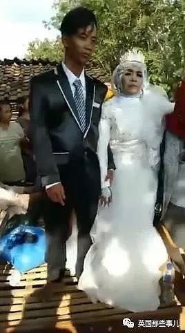 荒诞！65岁印尼大妈催婚竟反被求婚 儿子升级成“老公”（组图） - 4