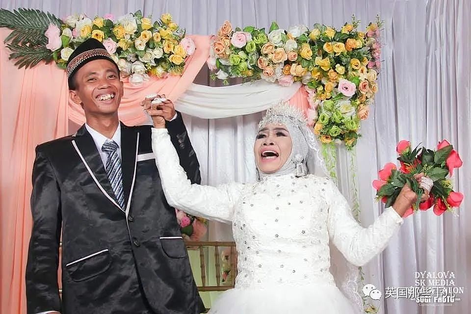 荒诞！65岁印尼大妈催婚竟反被求婚 儿子升级成“老公”（组图） - 30
