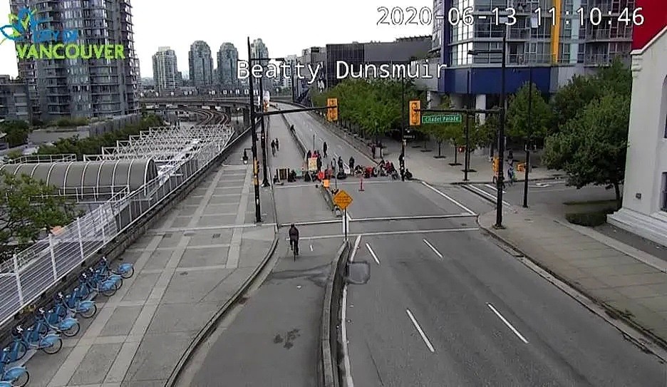 ​加拿大又爆游行！温哥华抗议者封桥堵路要