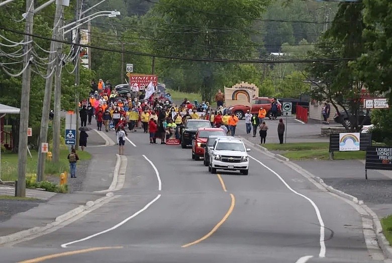 ​加拿大又爆游行！温哥华抗议者封桥堵路要