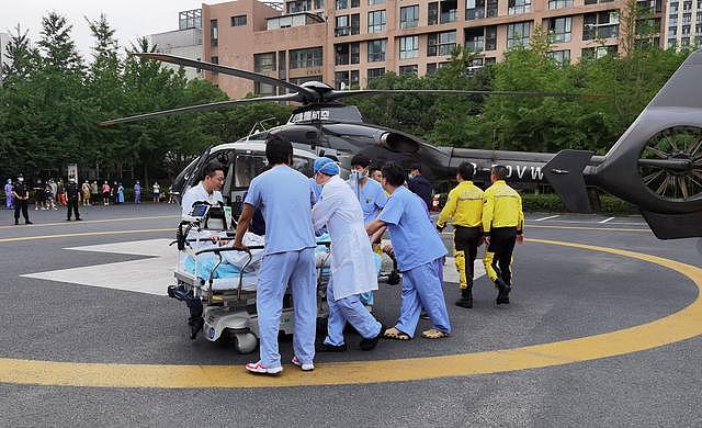 紧急救援！8名槽罐车爆炸事故重伤患者转运杭州救治